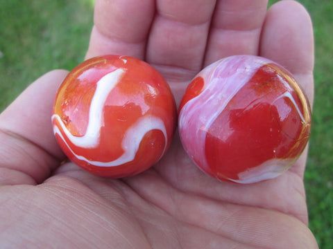 Big Game Toys 2pc Red Beard Glass Marbles